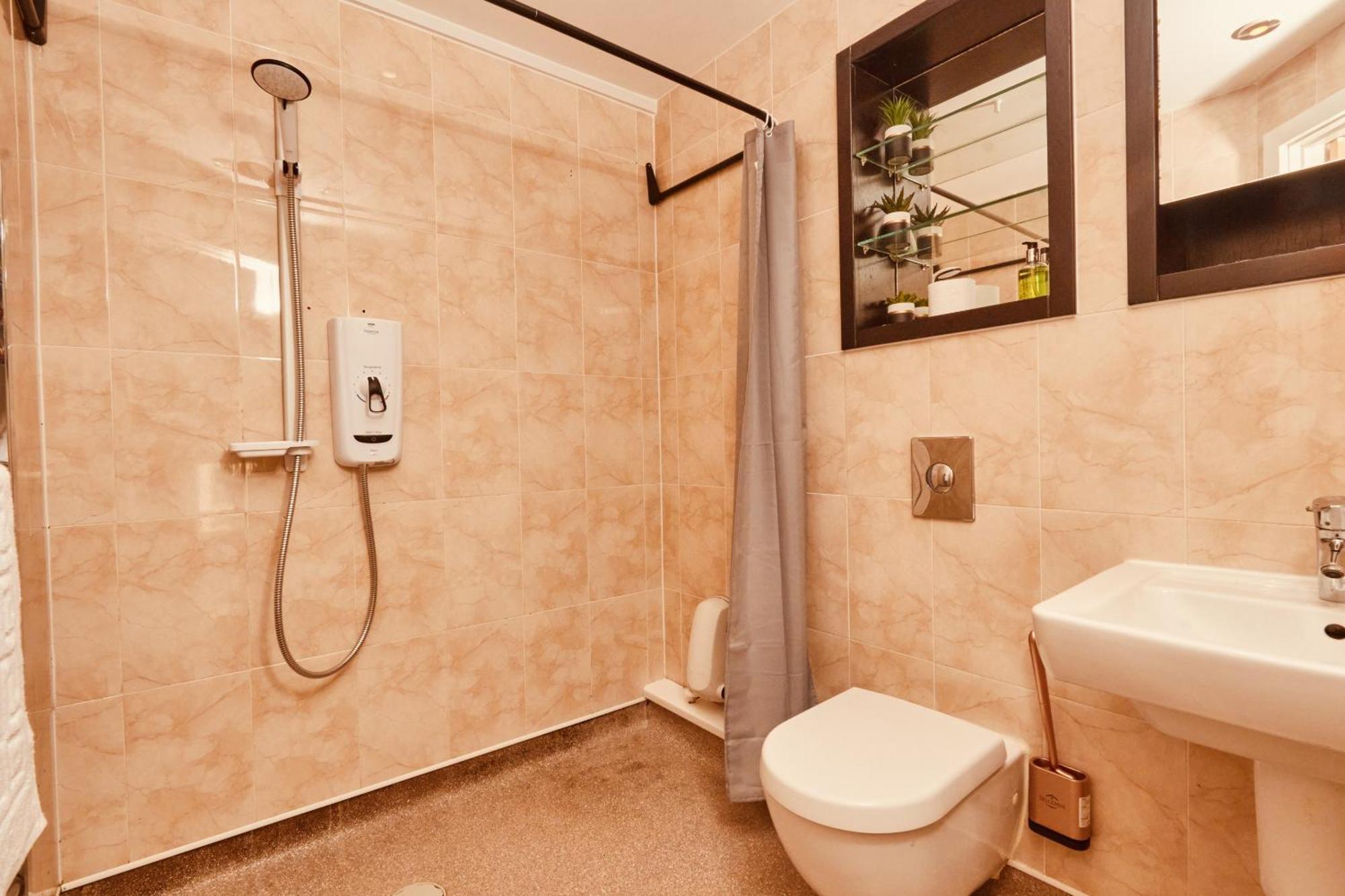 Central Leeds Dock Apt, Free Secure Parking! 2 Bed Extérieur photo